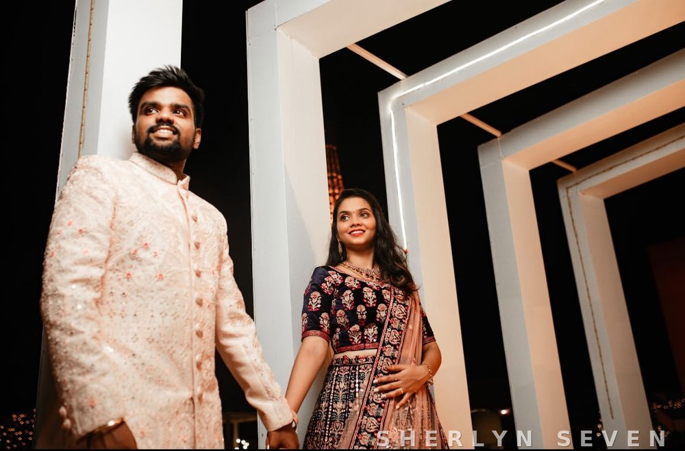 Engagement look by Sherlyn Seven — photo 1